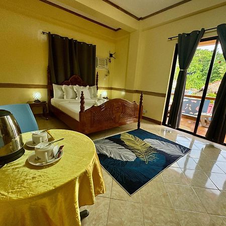 Ocean Breeze Inn Manoc-Manoc 外观 照片